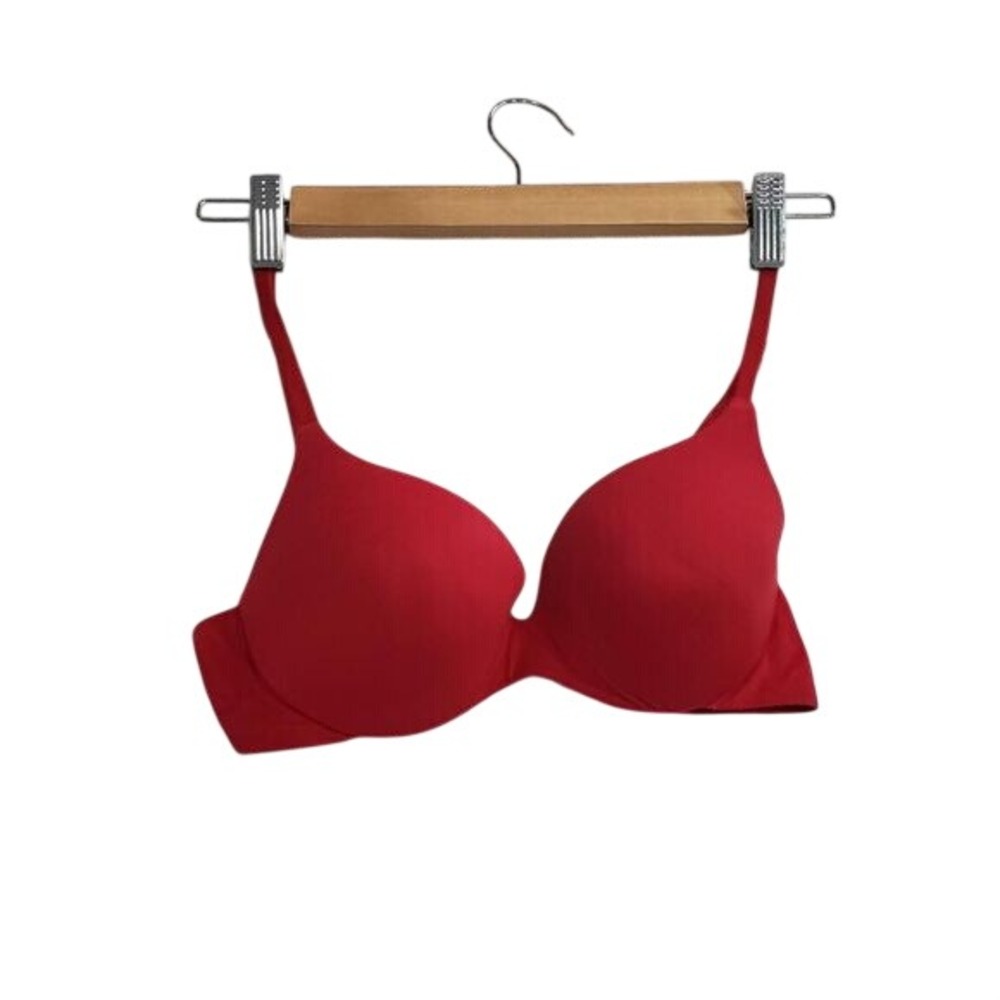 Victoria Secret Deep Red Incredible Perfect-Shape Bra‎